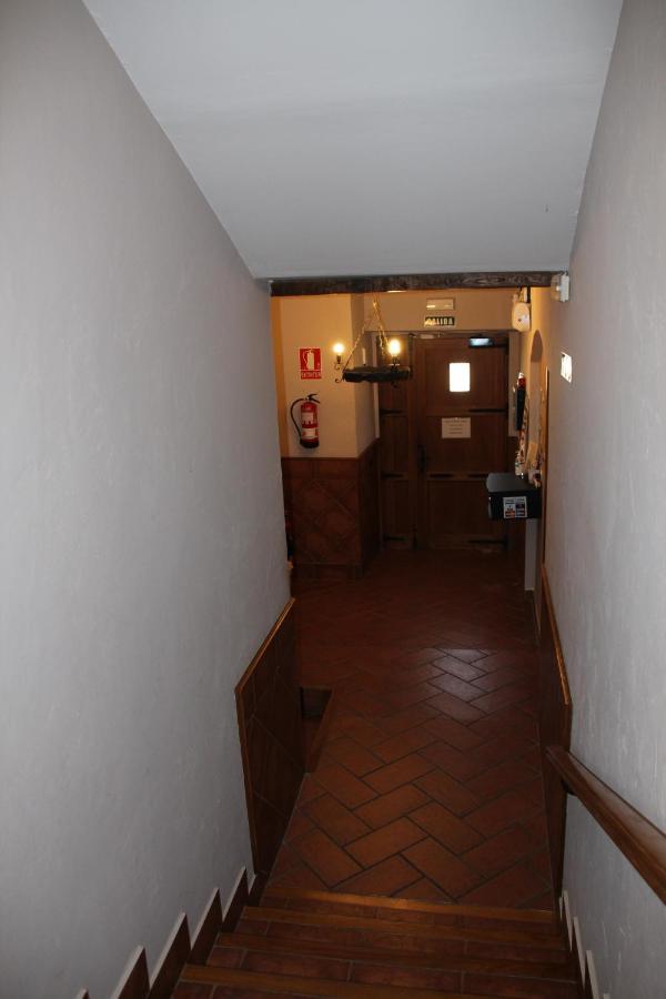 Hospedaje Nuestra Senora De Ujue Tafalla Esterno foto